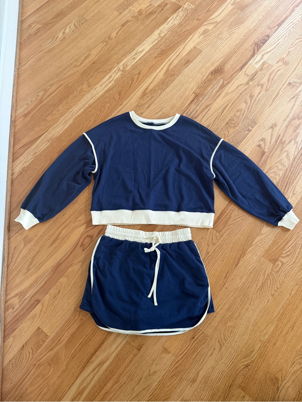 Women’s lounge set sweatshirt skirt skort navy yellow